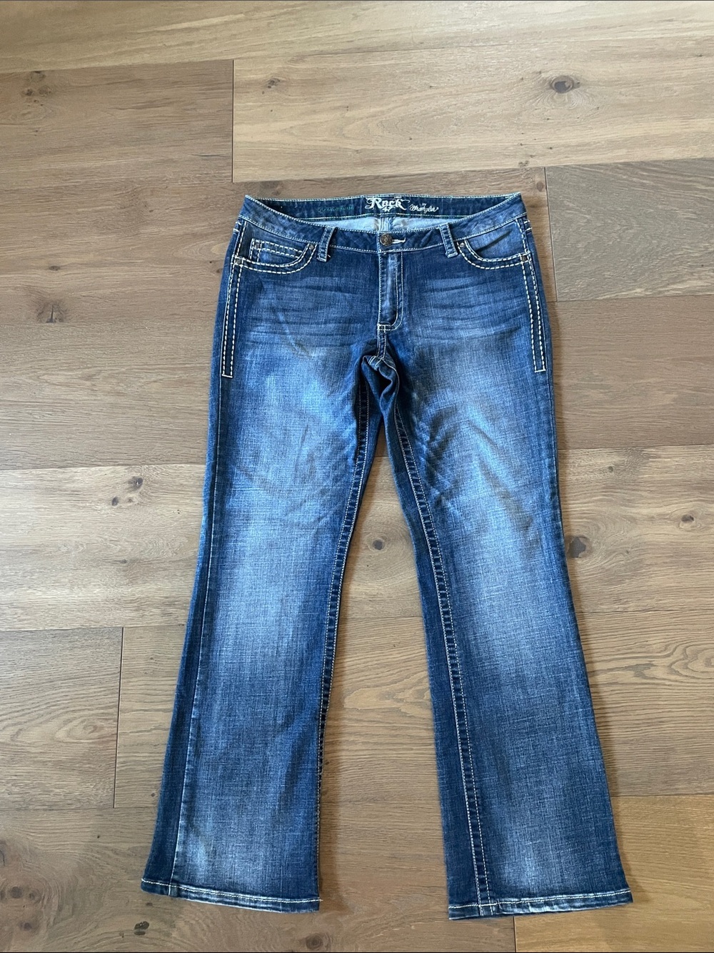 Wrangler Rock 47 Ultra Low Rise Bootcut Jeans Size 32X32 Embroidered/Rhinestones - Picture 2 of 11